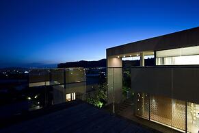 Bayhill Pool & Villa