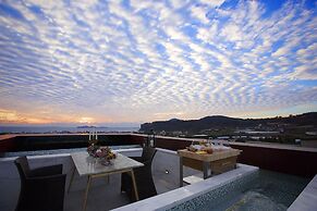 Bayhill Pool & Villa