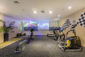 Bayhill Pool & Villa