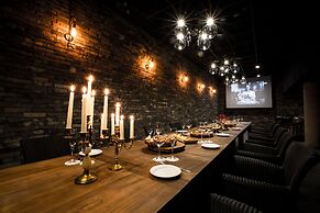 Bayhill Pool & Villa