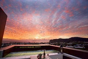 Bayhill Pool & Villa