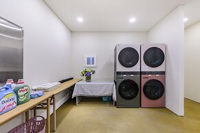 Bayhill Pool & Villa