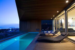 Bayhill Pool & Villa