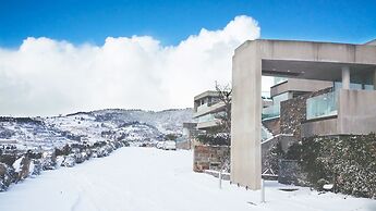 Bayhill Pool & Villa