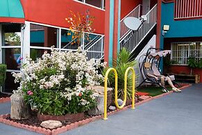 Sandia Peak Inn Old Town ABQ, a Howard Johnson by Wyndham