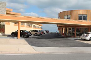 Grand Prix Motel on the Beach