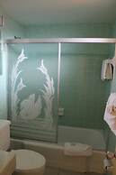 Grand Prix Motel on the Beach