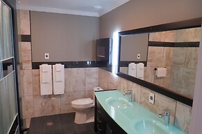 Fundy Complex Dockside Suites