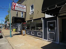 Fundy Complex Dockside Suites