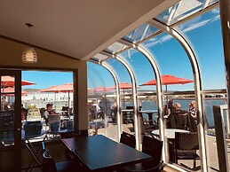 Fundy Complex Dockside Suites