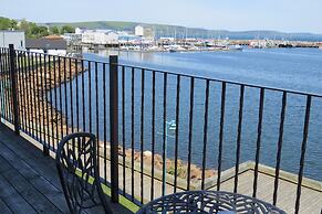 Fundy Complex Dockside Suites