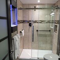 Fundy Complex Dockside Suites