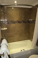 Fundy Complex Dockside Suites