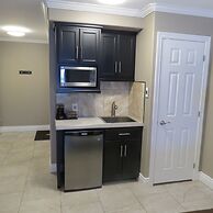 Fundy Complex Dockside Suites