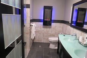 Fundy Complex Dockside Suites