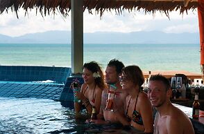 Asia Blue Beach Hostel Hacienda