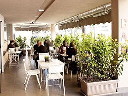 Stelle Hotel The Businest