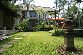 Suara Air Luxury Villa Ubud