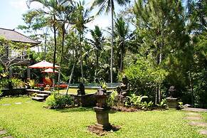 Suara Air Luxury Villa Ubud