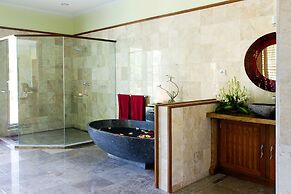 Suara Air Luxury Villa Ubud
