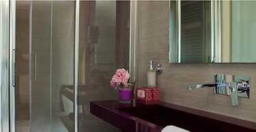 Navona Palace Luxury Inn