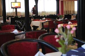 Holidays Express Hotel