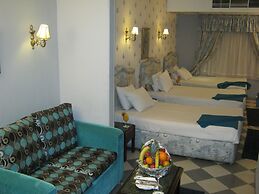 Holidays Express Hotel