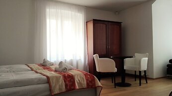 Pension Jana - Domov Mládeže