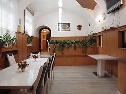 Pension Jana - Domov Mládeže