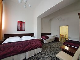 Pension Jana - Domov Mládeže