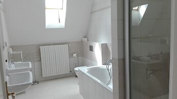 Pension Jana - Domov Mládeže