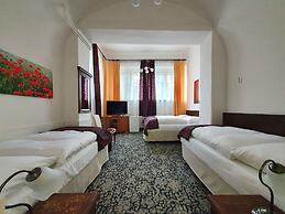 Pension Jana - Domov Mládeže