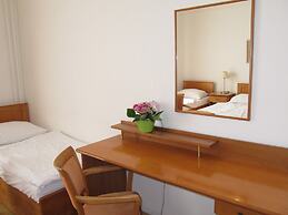 Pension Jana - Domov Mládeže