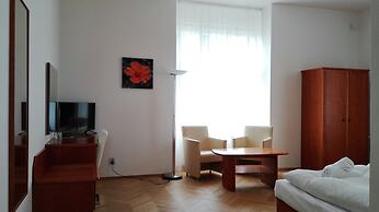 Pension Jana - Domov Mládeže