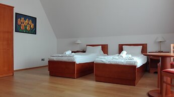 Pension Jana - Domov Mládeže