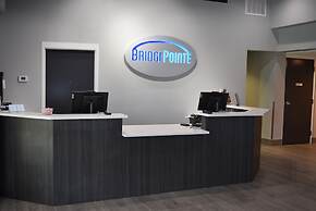 BridgePointe Hotel & Marina