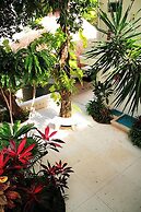 Tropical Casablanca Party Zone