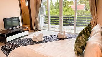 Hidden Palm Pool Villas