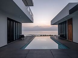 Sunshine Paradise Resort