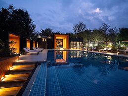 Sunshine Paradise Resort