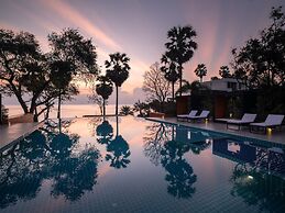 Sunshine Paradise Resort