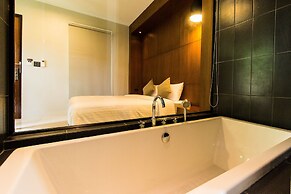 Sunshine Paradise Resort