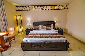 The Country Lodge Hotel