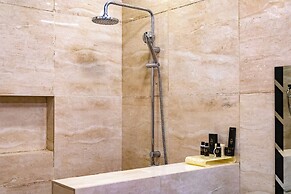 The Country Lodge Hotel