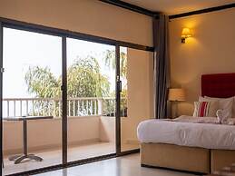 The Country Lodge Hotel