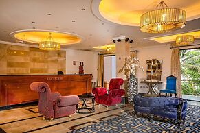 The Country Lodge Hotel