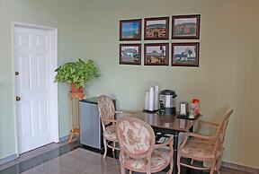 Rainbow Inn - Near Adventure City