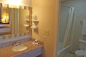 Rainbow Inn - Near Adventure City