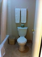 Rainbow Inn - Near Adventure City