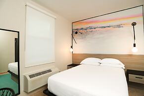 The Tryst Beachfront Hotel
